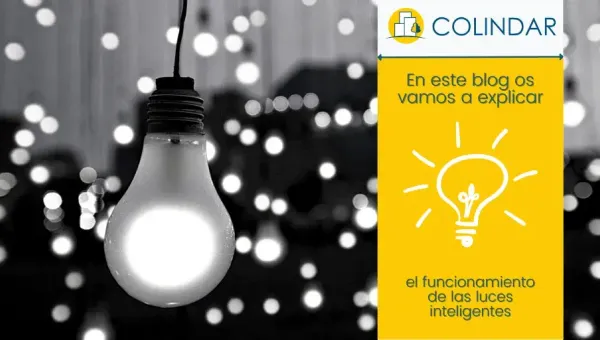 Luminaria del portal encendiéndose al detectar movimiento